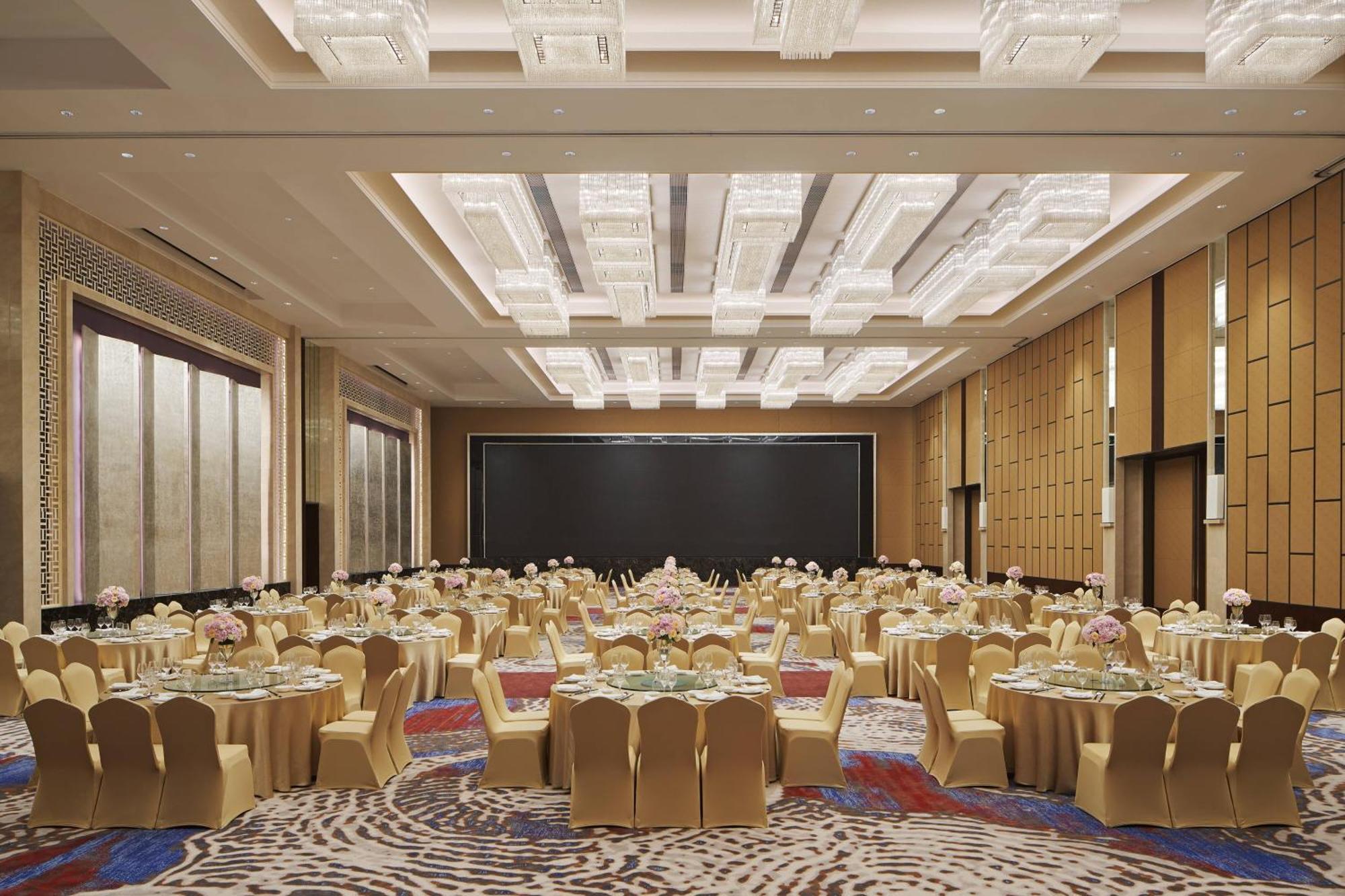 โฟร์ พอยต์ บาย เชอราตัน กวางตุ้ง เหอซาน Hotel Heshan  ภายนอก รูปภาพ