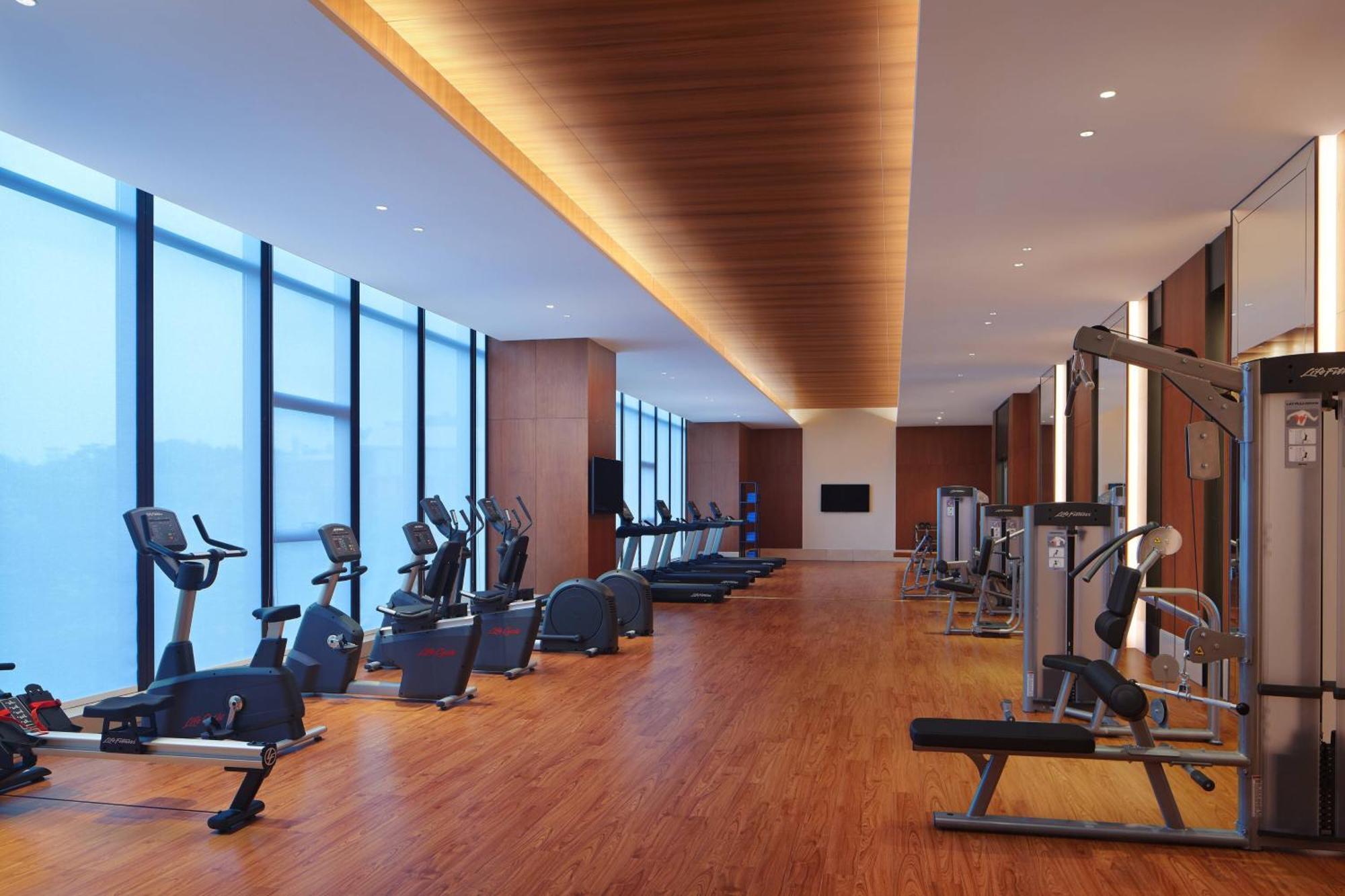 โฟร์ พอยต์ บาย เชอราตัน กวางตุ้ง เหอซาน Hotel Heshan  ภายนอก รูปภาพ