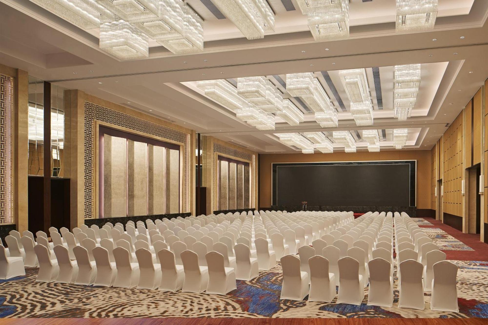 โฟร์ พอยต์ บาย เชอราตัน กวางตุ้ง เหอซาน Hotel Heshan  ภายนอก รูปภาพ