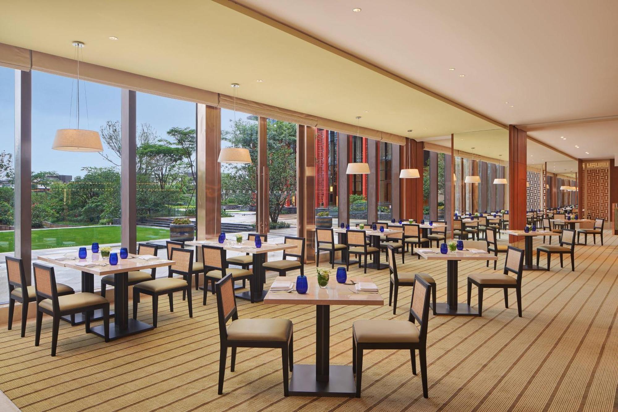 โฟร์ พอยต์ บาย เชอราตัน กวางตุ้ง เหอซาน Hotel Heshan  ภายนอก รูปภาพ