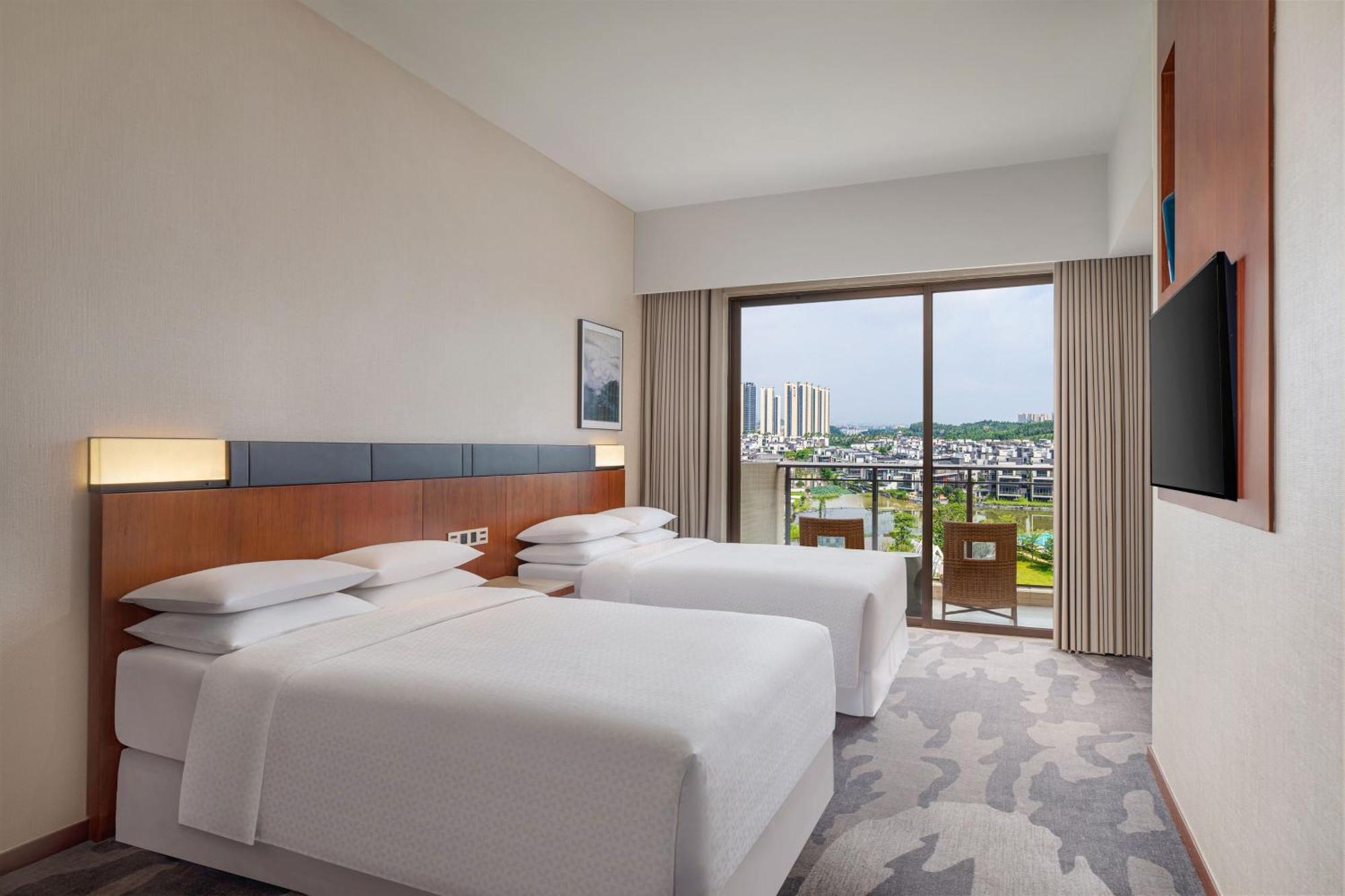 โฟร์ พอยต์ บาย เชอราตัน กวางตุ้ง เหอซาน Hotel Heshan  ภายนอก รูปภาพ