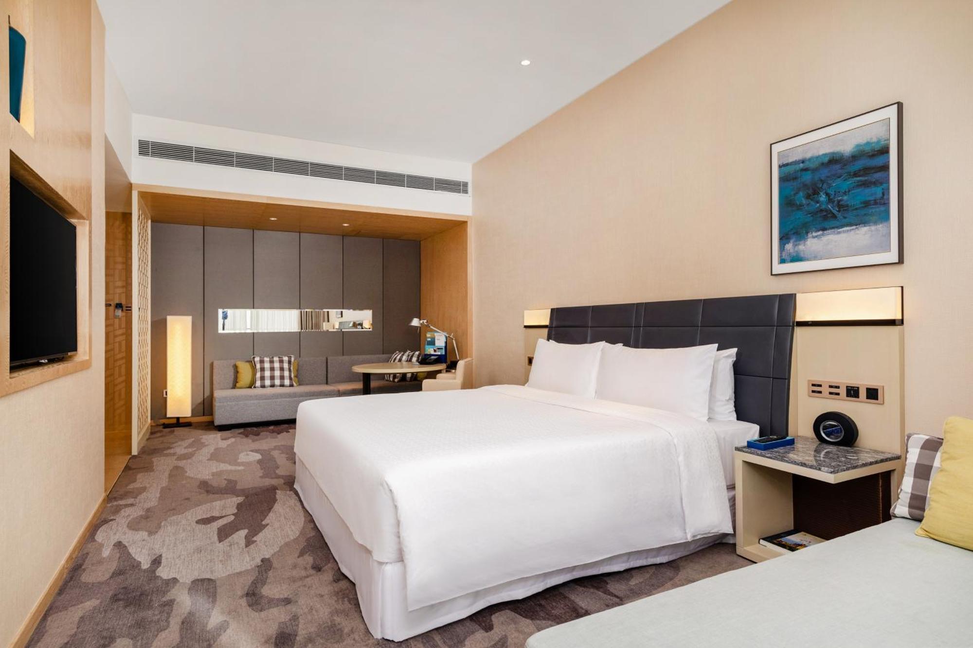 โฟร์ พอยต์ บาย เชอราตัน กวางตุ้ง เหอซาน Hotel Heshan  ภายนอก รูปภาพ