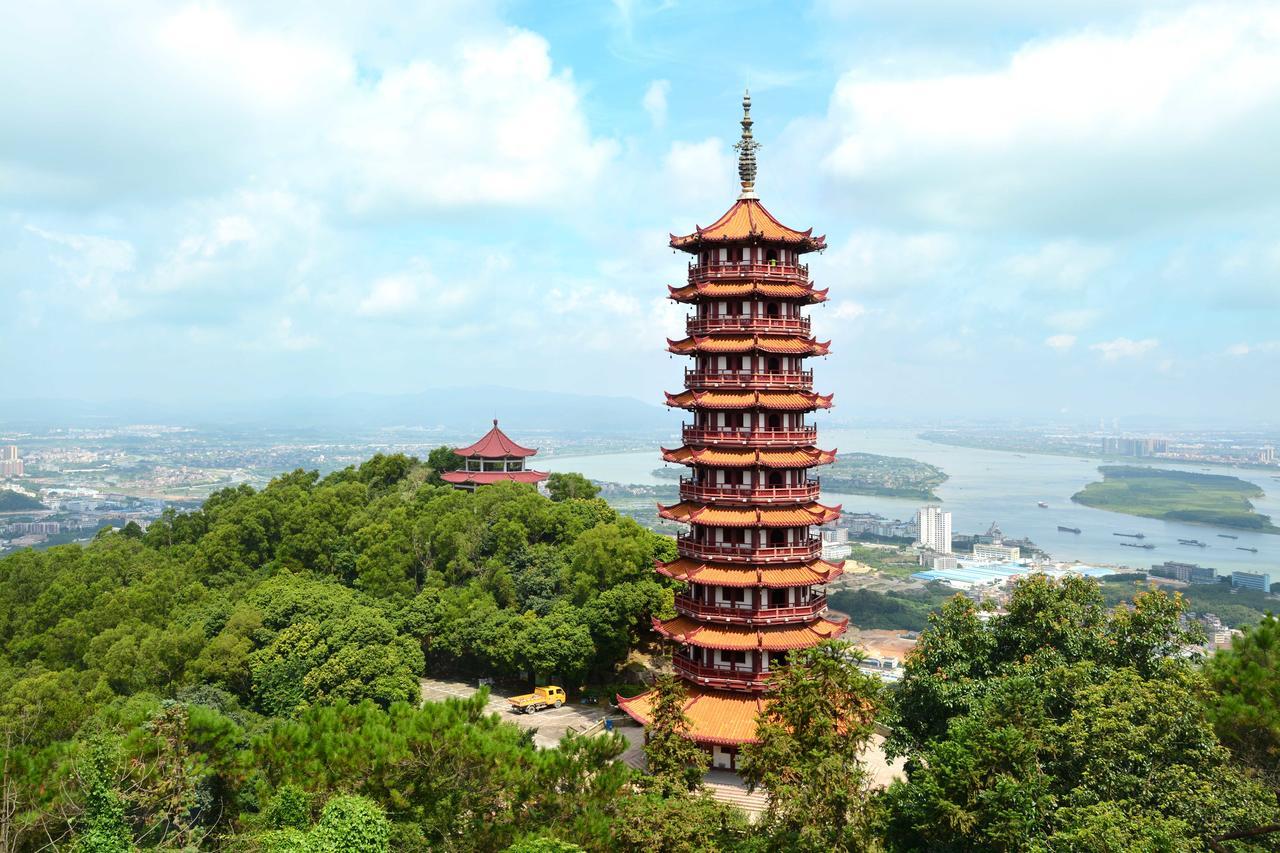 โฟร์ พอยต์ บาย เชอราตัน กวางตุ้ง เหอซาน Hotel Heshan  ภายนอก รูปภาพ